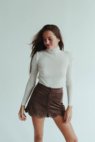South Suede Shorts in Dk Brown