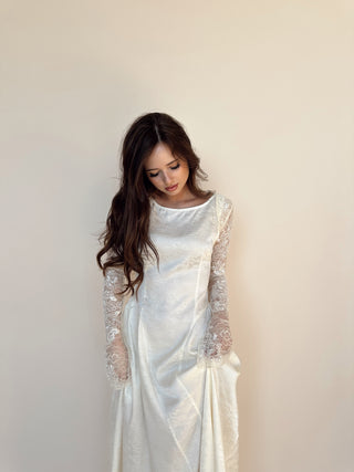 Chapel Lace Shoulder Shrig
