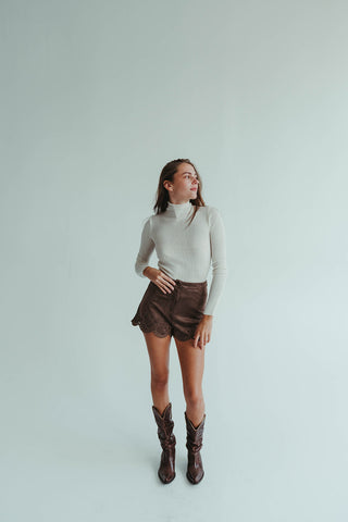 South Suede Shorts in Dk Brown