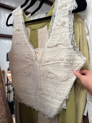 Lace Crop Large