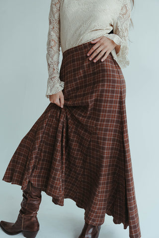 Fall plaid maxi skirt for woman, high waisted maxi skirt, vintage maxi skirt, red skirt, brown skirt, western chic outfits, western inspired 