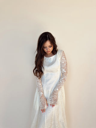 Chapel Lace Shoulder Shrig